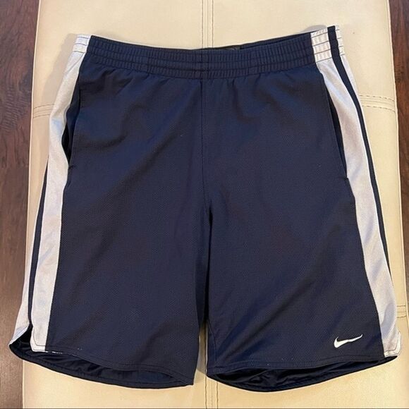 Nike Vintage Navy Basketball Shorts Size: L - Picture 1 of 9